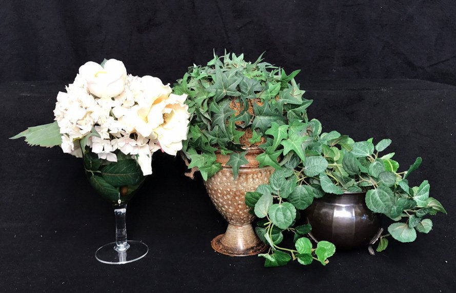 3 Piece Decorative Faux Plants in Vases (1 of 7)