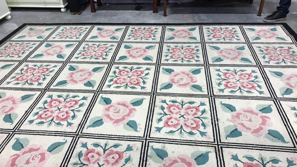 Loop Pile Area Rug Geometric & Floral Design (1 of 7)