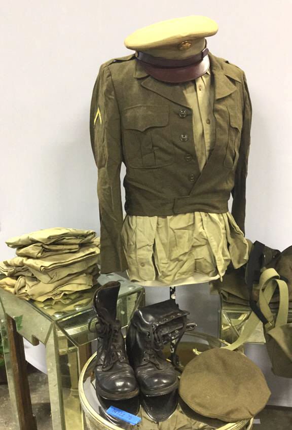 WW II Era Full Army Uniform Suit & Duffel Bag (1 of 9)