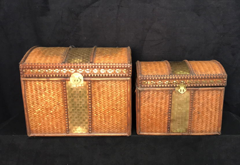 Glitzy Woven Wicker Basket Chest (1 of 10)