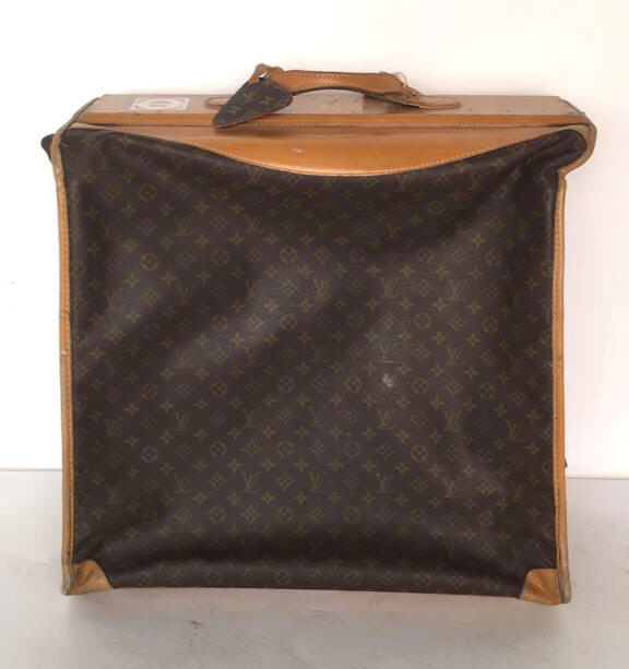 LOUIS VUITTON LV Fold Luggage Garment Bag (1 of 9)