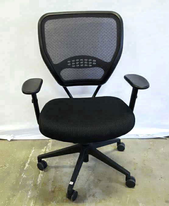 Desk Chair on Casters (1 of 10)