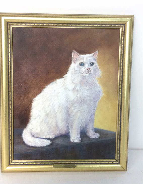 Cat Portrait Oil On Canvas: Painting of white cat on canvas. Professionally gold leafed wood frame . Brass plaque reads sugar. Plaque on verso reads artist Christina Dunstan , lough qua , New York. Measures 16.5 by 13. 5 w inche