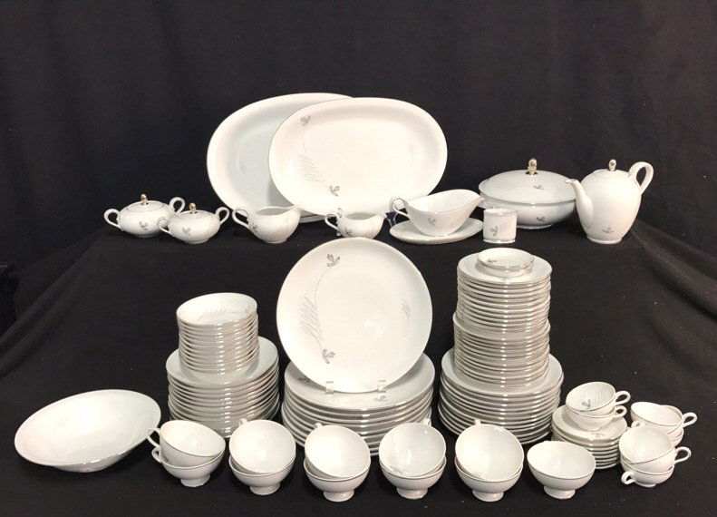 110 Piece CAPRICE By Treasure Chest Bavaria Set (1 of 10)