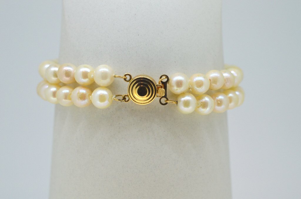 Natural Pearl Bracelet 14K Gold Circular Clasp (1 of 1)