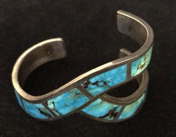 Vintage Sterling Silver & Turquoise Cuff (1 of 8)