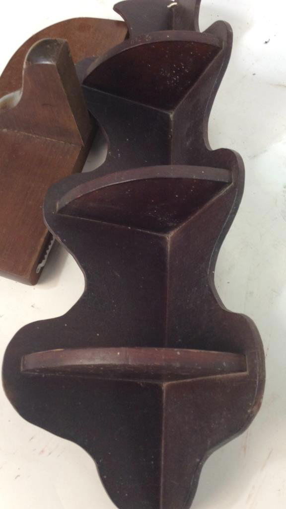 3 Vintage Wood Wall Brackets (1 of 6)