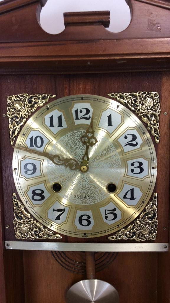 Vintage Parlor Clock (1 of 10)