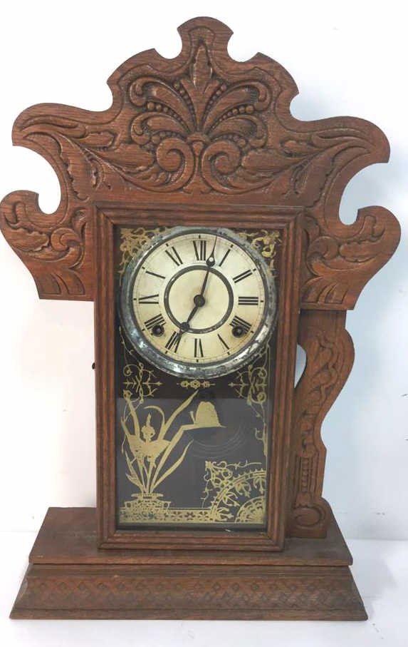 Vintage Sessions Parlor Clock (1 of 7)