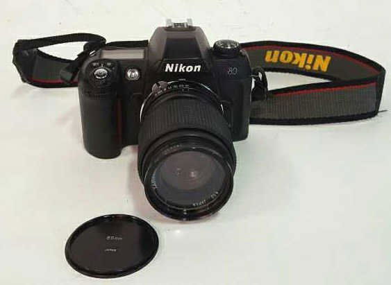 Nikon N80 Camera (1 of 8)