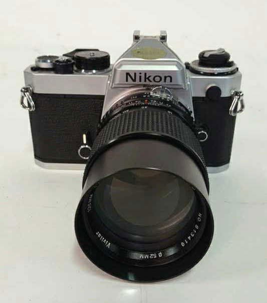 Nikon Camera With Lens (1 of 7)