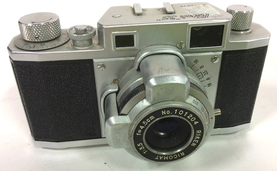 Ricoh 35 Camera With Lens (1 of 6)