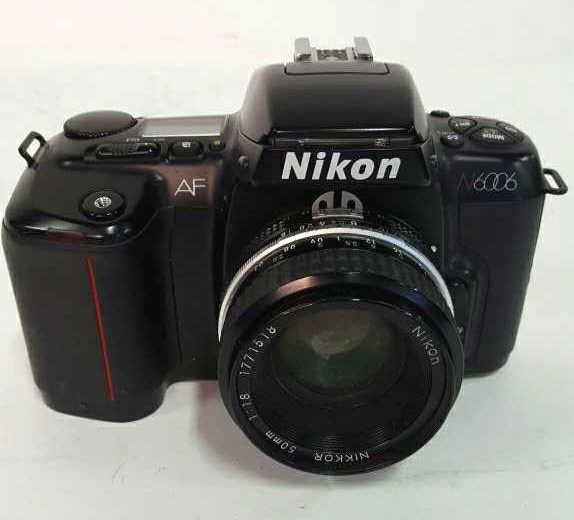 Nikon N6006 With Lens (1 of 7)