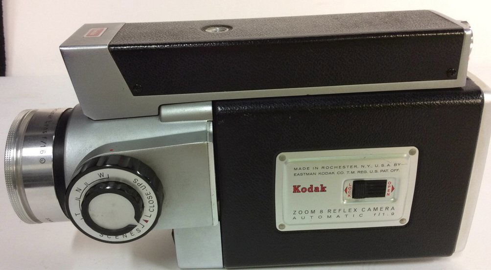 Kodak Zoom 8 Reflex Camera Automatic (1 of 7)