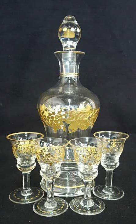 Port Glasses & Decanter (1 of 7)