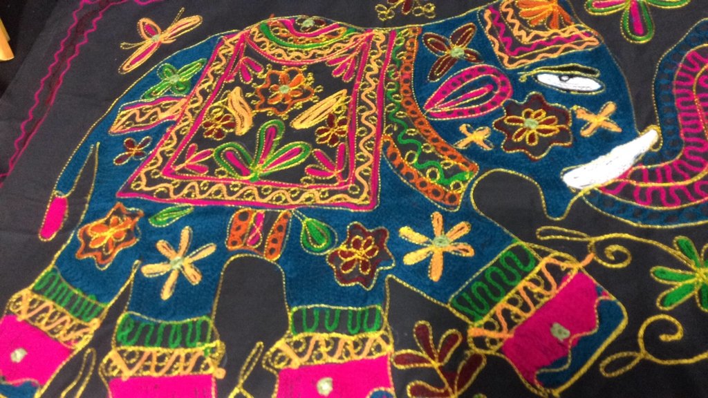 3 Table Linens (1 of 10)