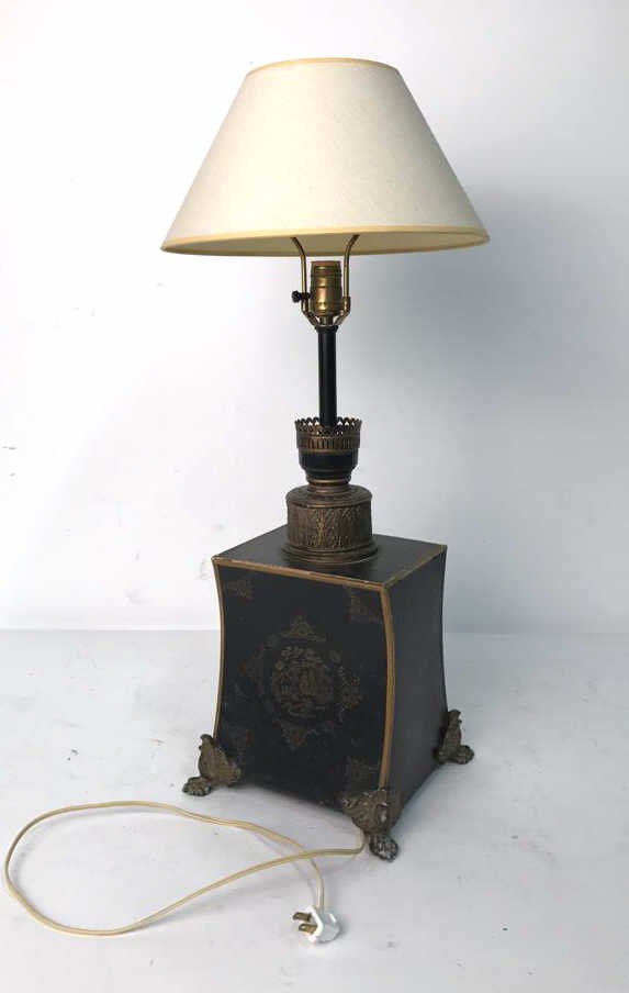 Vintage Table Lamp Gold Paint On Black (1 of 8)