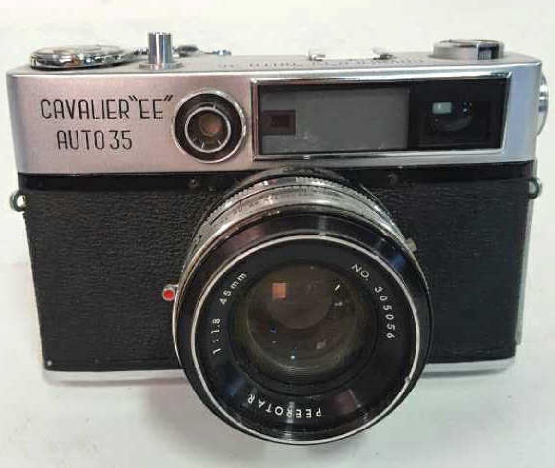 Cavalier "EE" Auto 35 Camera With Lens (1 of 7)
