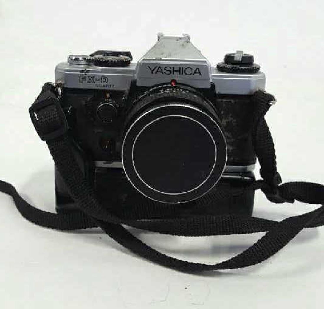 Yashica FX-D Quartz With Lens (1 of 8)