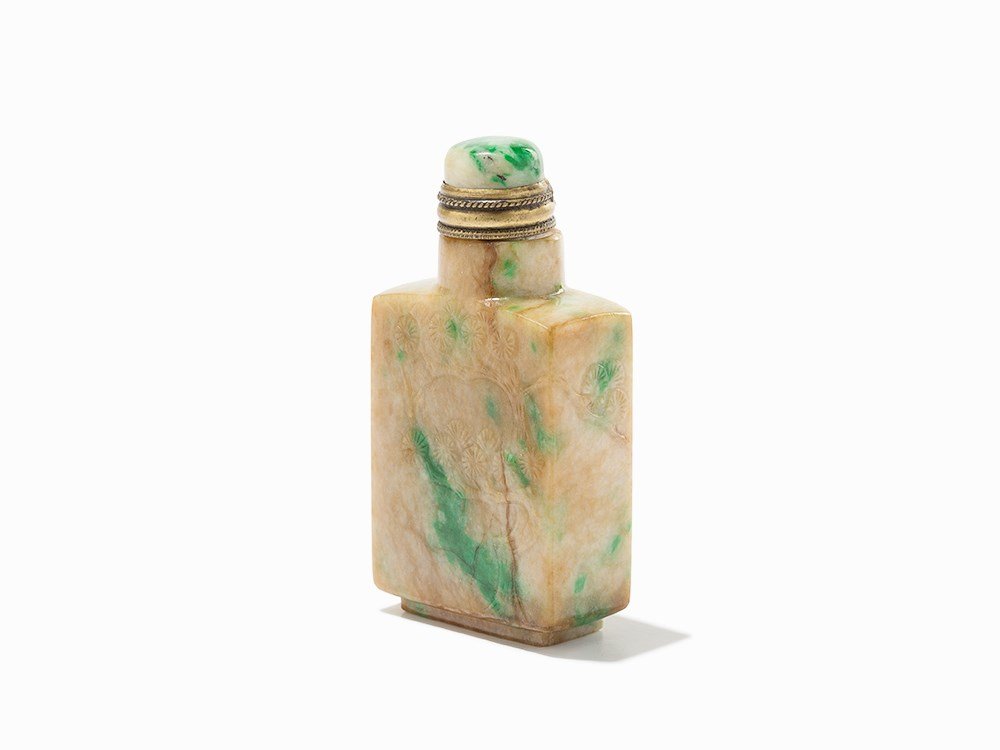 Jadeite Snuff bottle, China, Late Qing Dynasty (1 of 7)