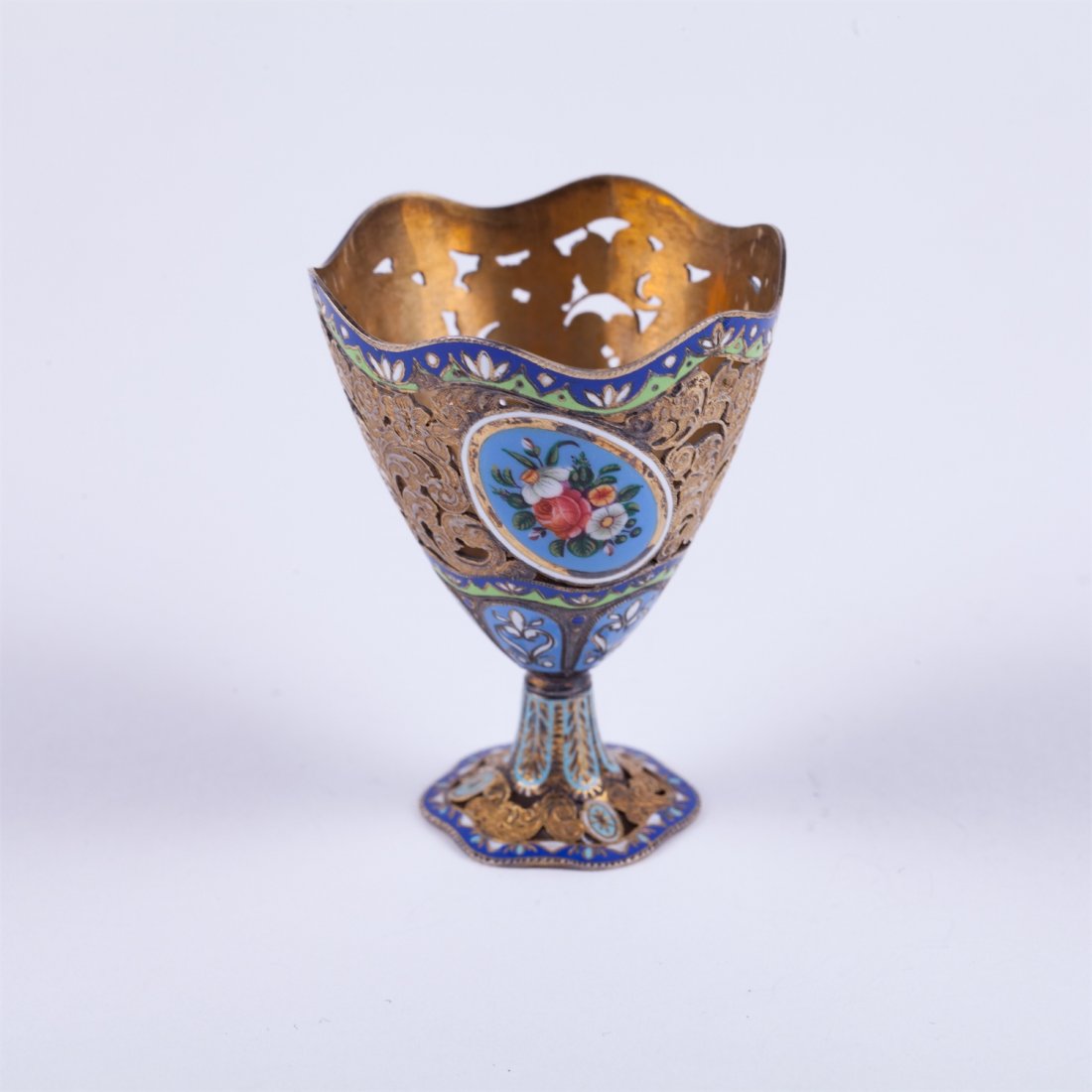 Silver stand for egg.: Silver stand for egg. Gilded silver with enamel. Weight: 30 gr. Height: 57 mm.
