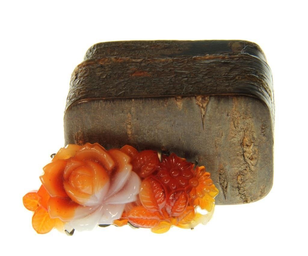 A Fine Chinese Qing Carved Agate Belt Decoration (1 of 3)