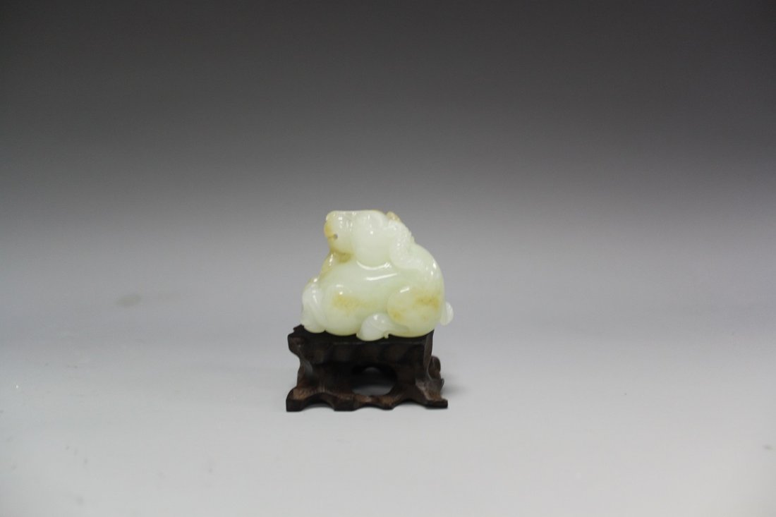 A Fine Sheep Carving White Jade (1 of 4)