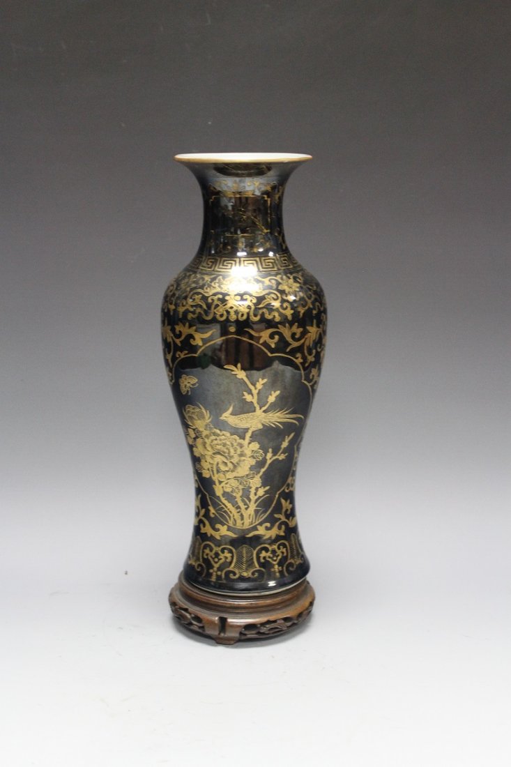 A Fine Gilt Black Glazed Vase (1 of 5)