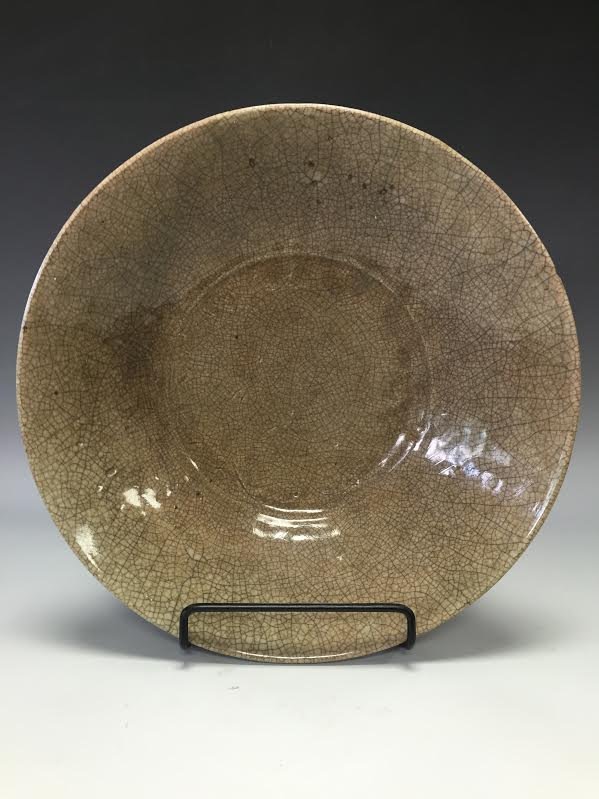A Fine Yuen-Ming Dynasty Plate: A Fine Yuen-Ming Dynasty Plate