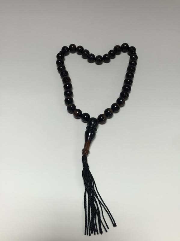 A Fine Natural Amber Necklace (1 of 3)