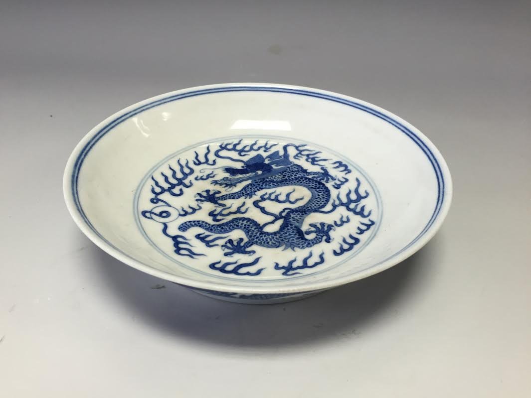 A Fine Chinese Blue And White Dragon Plate (1 of 5)