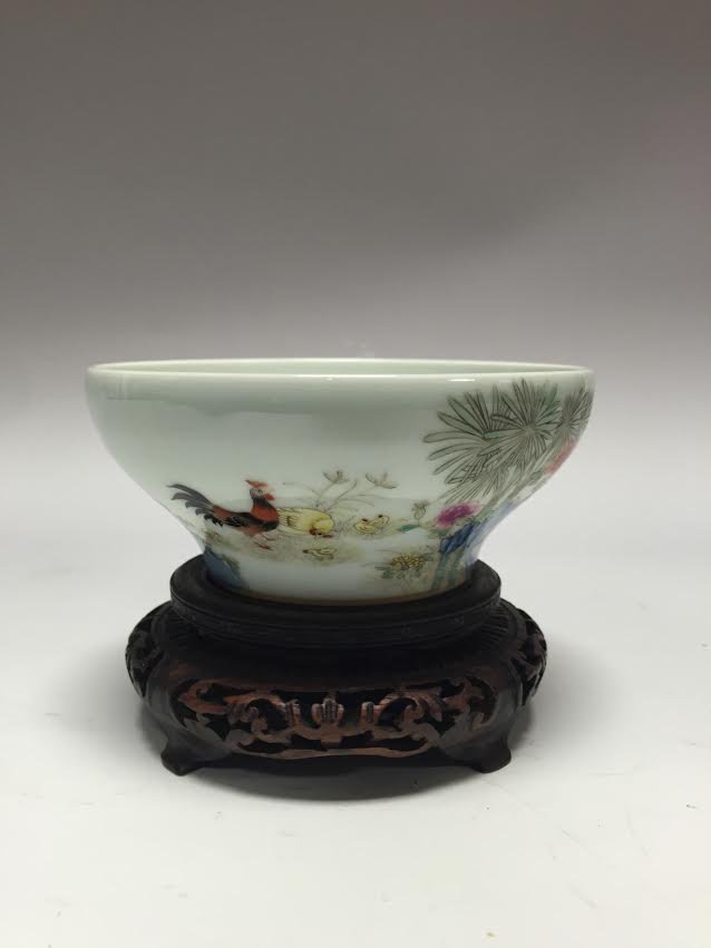 A Fine Chinese Famille Rose Chicken Bowl (1 of 6)