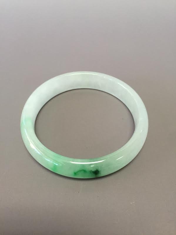 A Fine Natural Jade Bracelet (1 of 3)