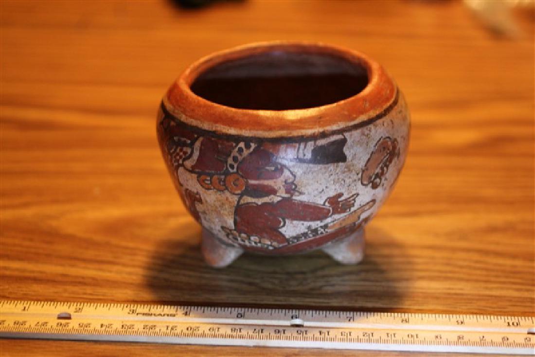 5" x 4" tripod painted Mayan Pottery (1 of 1)