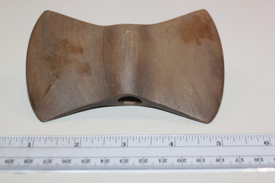 4 7/16â€L x 2 5/8â€W Bowtie Slate Bannerstone,: See Lot Title