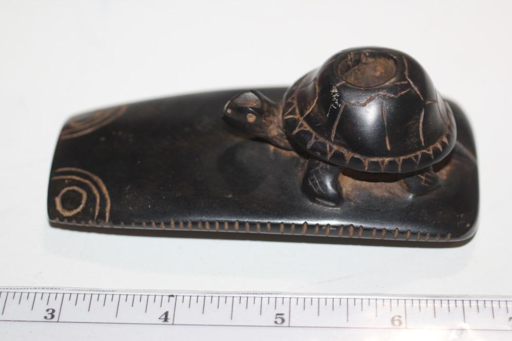 4" L Turtle Effigy Pipe, Ohio (1 of 2)
