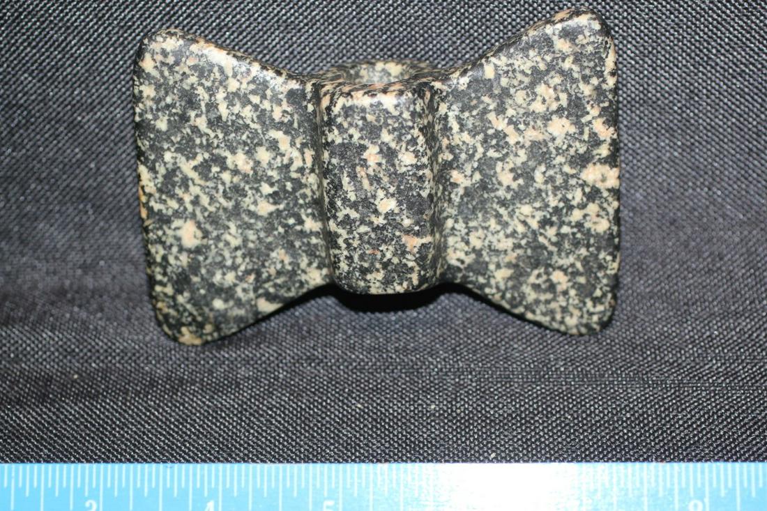 4 1/4" L x 3" W Bowtie Bannerstone, Barren Co., KY (1 of 2)