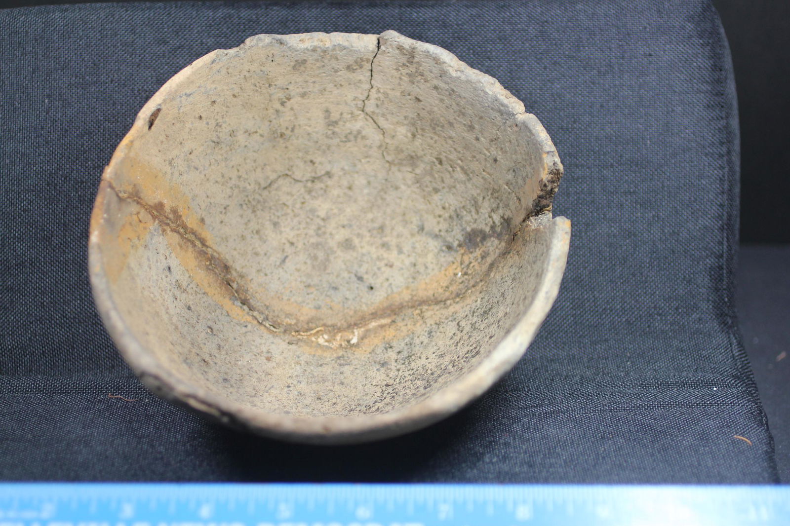 8 1/8"W X 2 1/2'H MISSISSIPPIAN BOWL WITH: See Lot Title