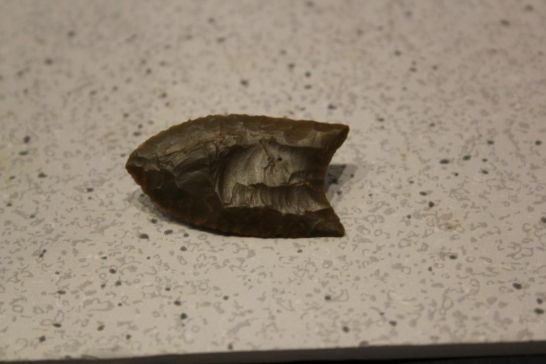 1 3/4" L FOLSOM, EDWARDS PLATEAU CHERT, TX (1 of 2)