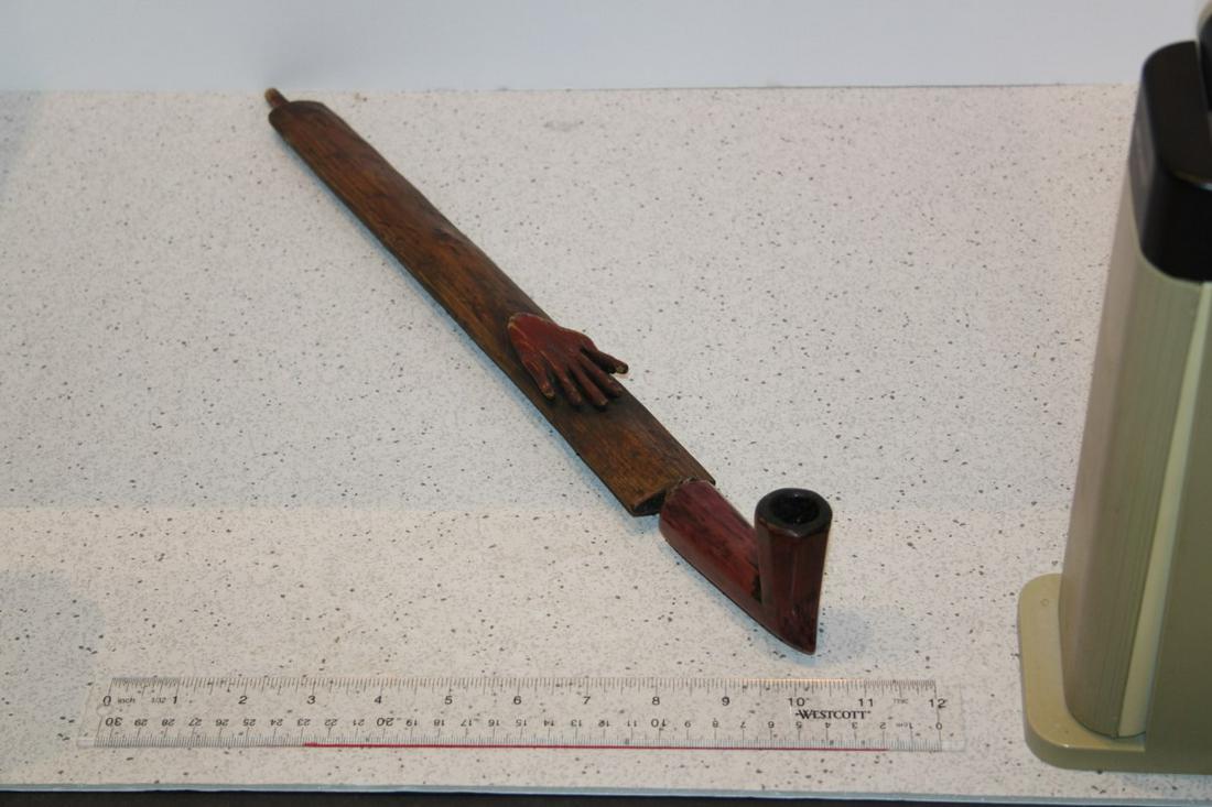 SIOUX INDIAN CATLINITE PIPE & STEM (1 of 3)