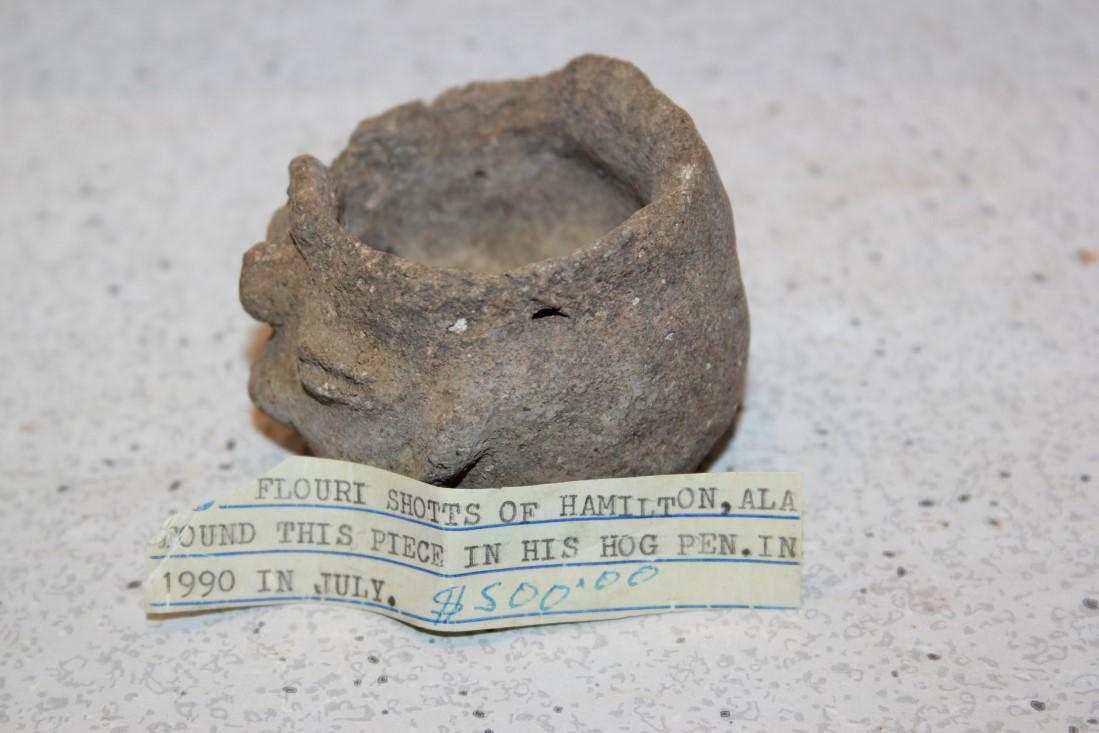 2 1/4"W x 1 1/2"H Face Pot, Hamilton Co., AL (1 of 2)
