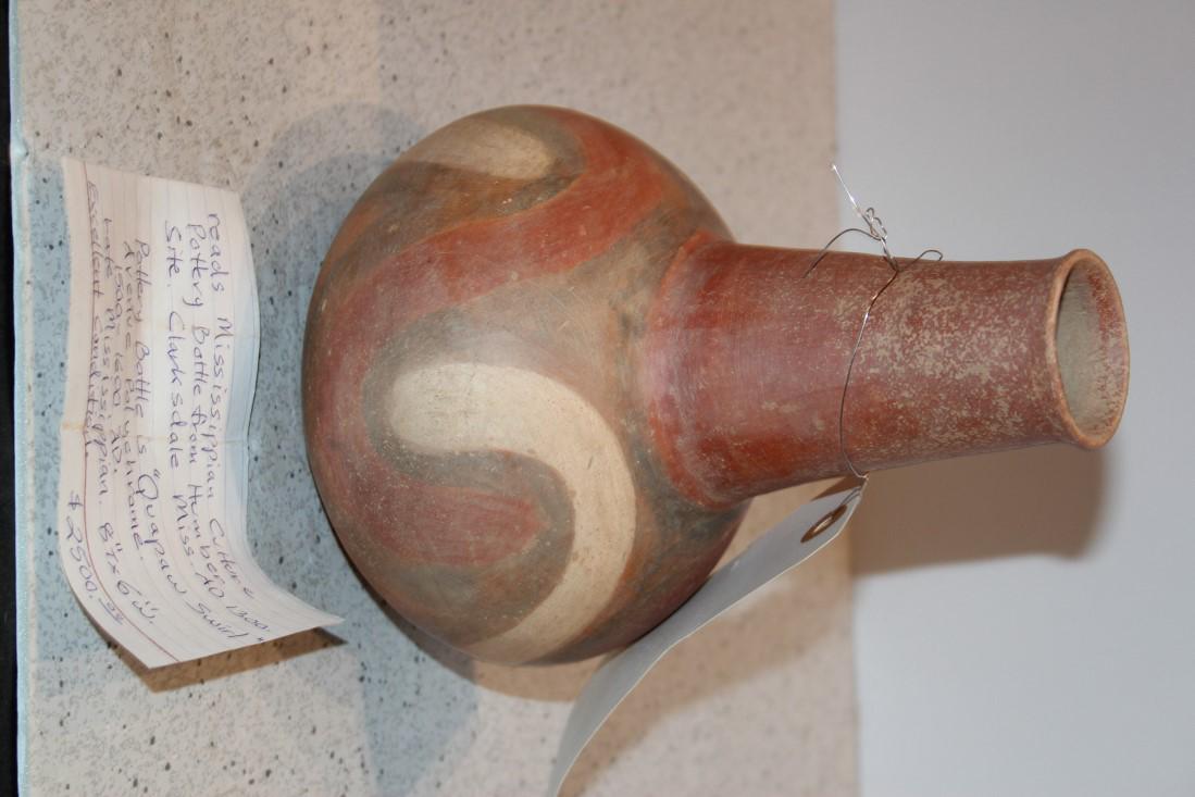 8" H x 6" W Quapaw Swirl Pot, Calrksdale, MS: 8" H x 6" W Quapaw Swirl Pot, Calrksdale, MS