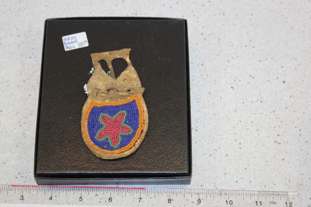 4 1/16" L X 2 1/4" Sioux Bead Pouch (1 of 1)