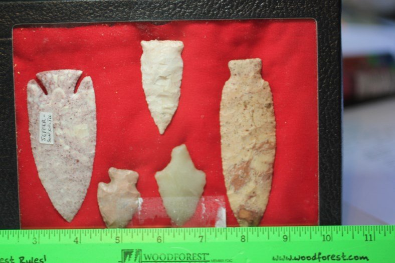 5 Miscellaneous Arrowheads, Jefferson Co., Il (1 of 1)