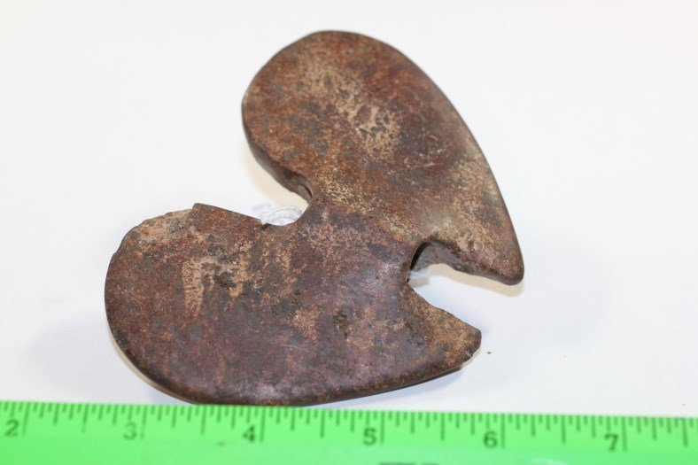 3 3/8" L x 4 3/16" W Heart Banner Stone Obion, TN (1 of 2)