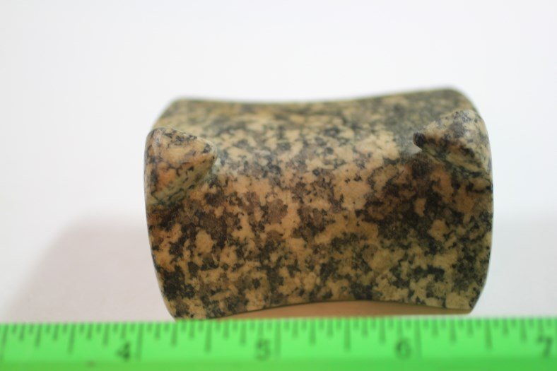 2 3/4'L x 2 1/8"W Saddleback Hook Bannerstone, Brown (1 of 2)