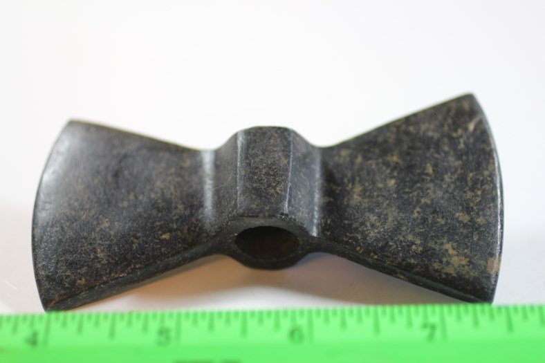 4"L x 2 1/8"W Bowtie Bannerstone: See Lot Title