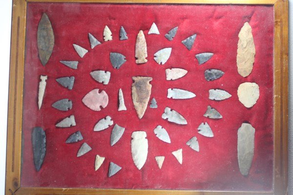Frame of 46 Arrowheads, Southern Missouri (1 of 1)