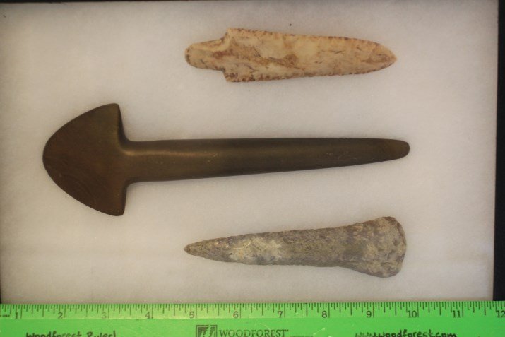 Rat Tail Spud & Two Flint Knives, Illinois (1 of 1)