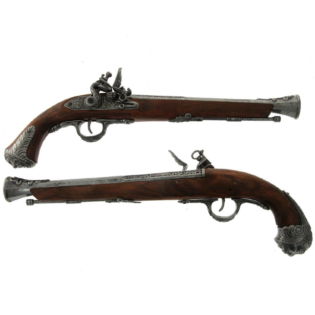 Flintlock Pistol Replica.: Flintlock Pistol Replica. Non firing. Length: 42cm. Accompanied with a confirmation document by Israel Police that this is by law - NOT a weapon.